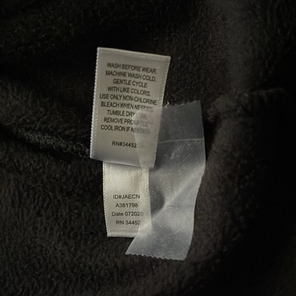 Cuddl Duds Sz L Black Button Up Top - Picture 11 of 14